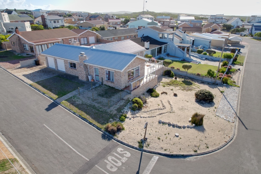 3 Bedroom Property for Sale in Struisbaai Western Cape